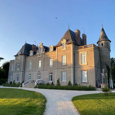 Chateau De St-Fulgent, Gite La Tour Saint-Fulgent Exterior foto